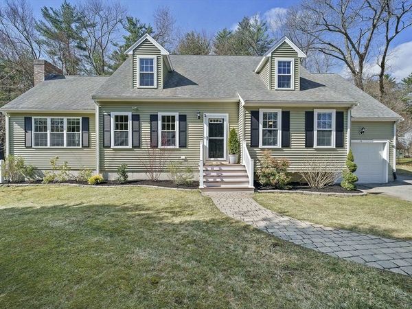 16 Farm St, Weymouth, MA 02190