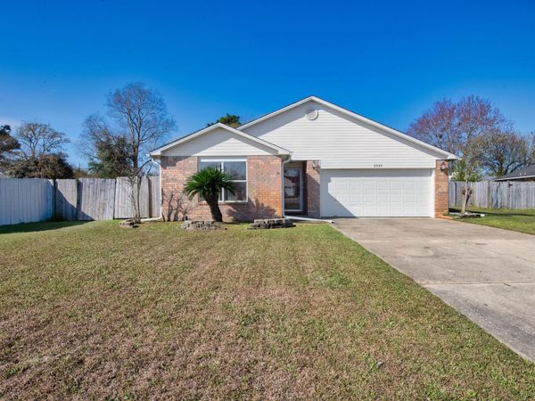 2227 Parker Place Court, Navarre, FL 32566