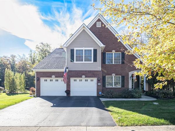 10229 Edgewood Drive, Grand Blanc Twp, MI 48439