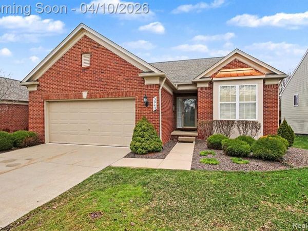 3943 Rainier Drive, Oceola Twp, MI 48843