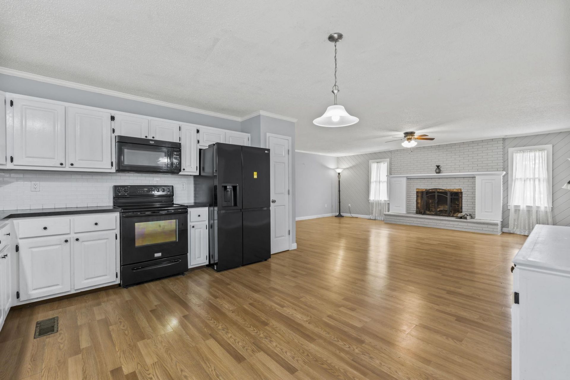 11831 N Highway 905 Photo 13