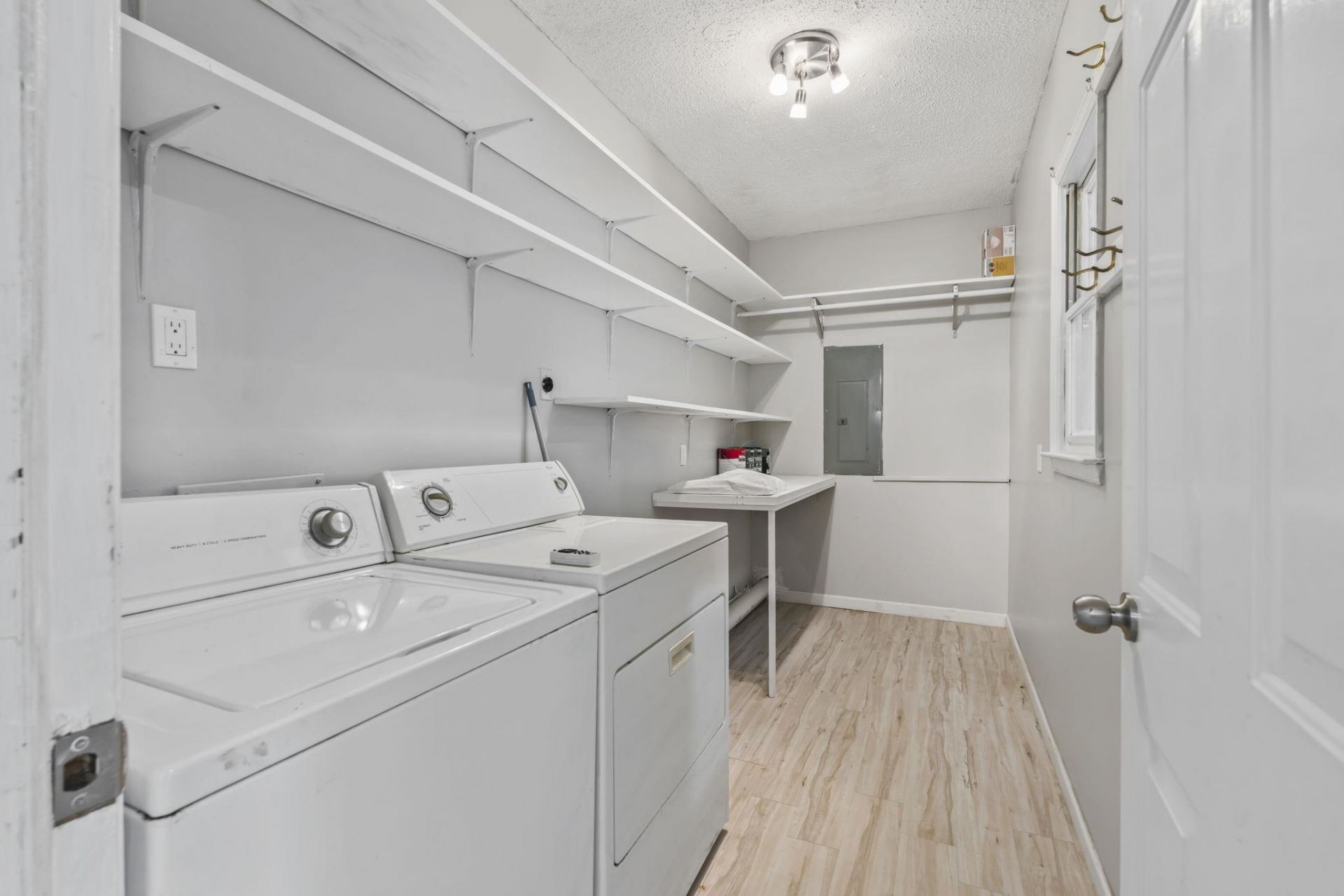 11831 N Highway 905 Photo 14