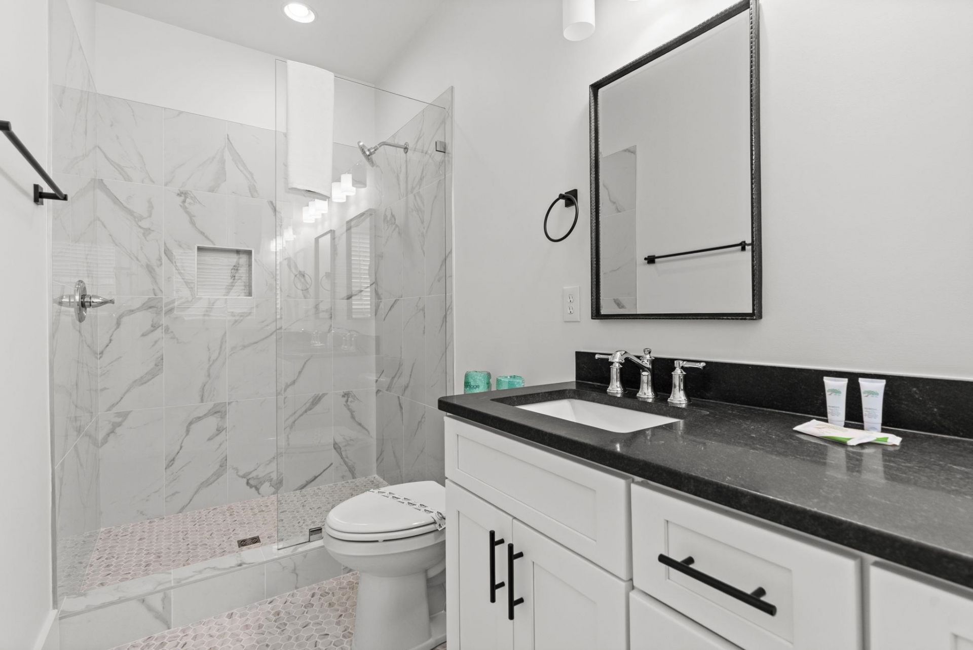 1211 N Waccamaw Dr. Photo 25