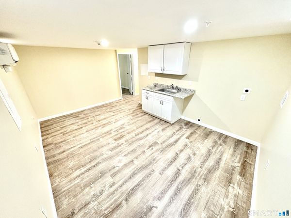 135 West Main , Unit 1F, Waterbury, CT 06702