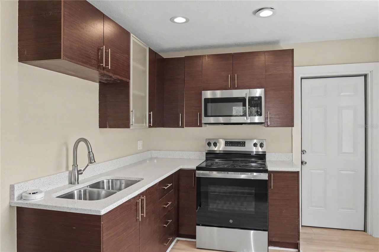 5511 13th Street E, Bradenton, FL 34203 Photo