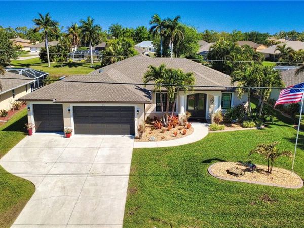 39 MEDALIST ROAD , ROTONDA WEST, FL 33947