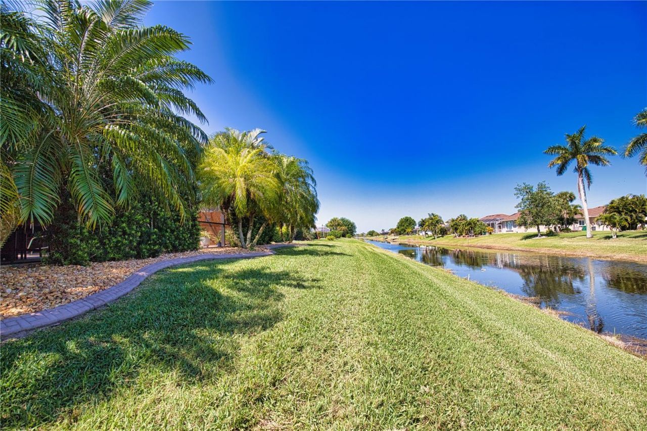 39 Medalist Road, Rotonda West, FL 33947 Photo