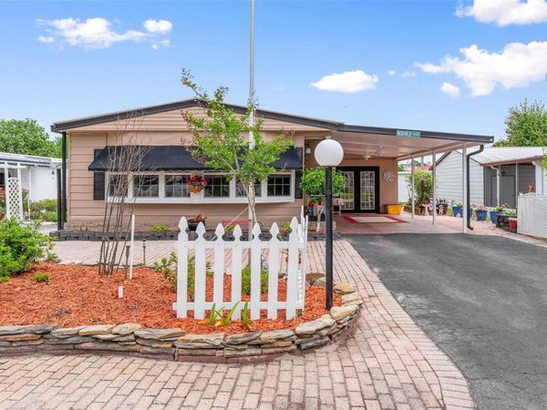 2470 KAREN DRIVE , MOUNT DORA, FL 32757