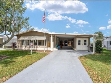 717 TANGERINE DRIVE , LADY LAKE, FL 32159