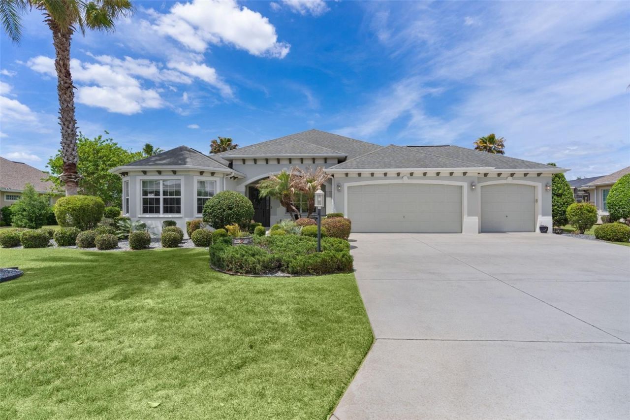 2254 Isleworth Circle, The Villages, FL 32163 Photo