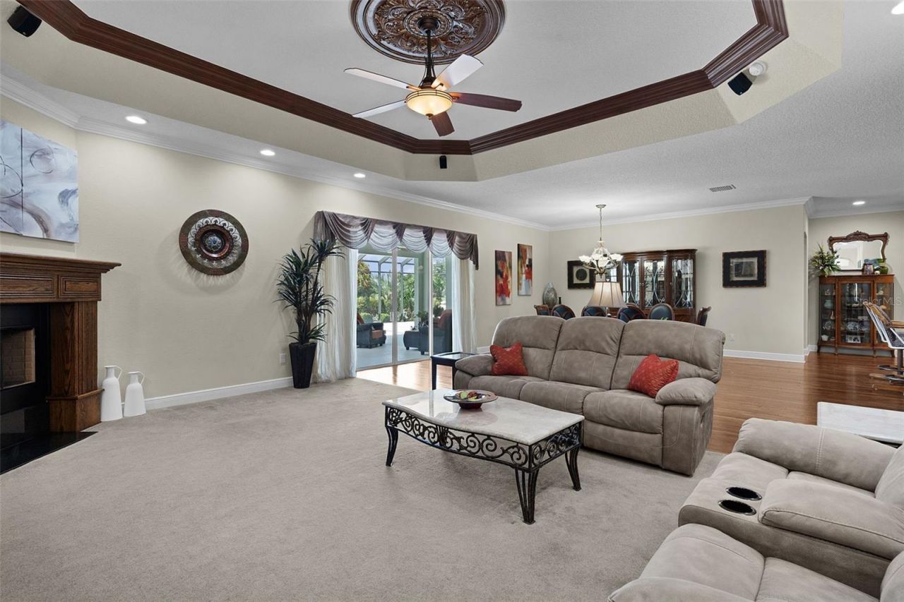 2254 Isleworth Circle, The Villages, FL 32163 Photo