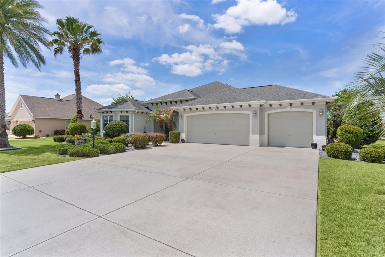 2254 Isleworth Circle, The Villages, FL 32163 Photo