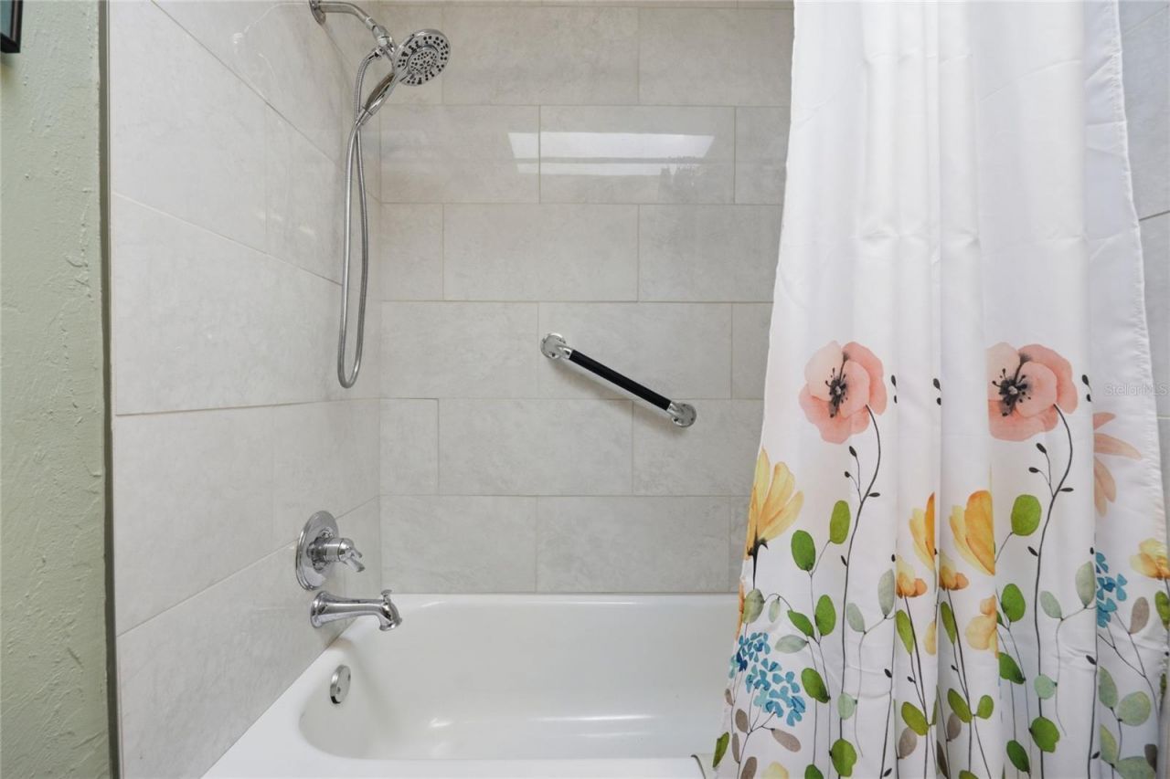 17611 NW 266th Street , High Springs, FL 32643 Photo