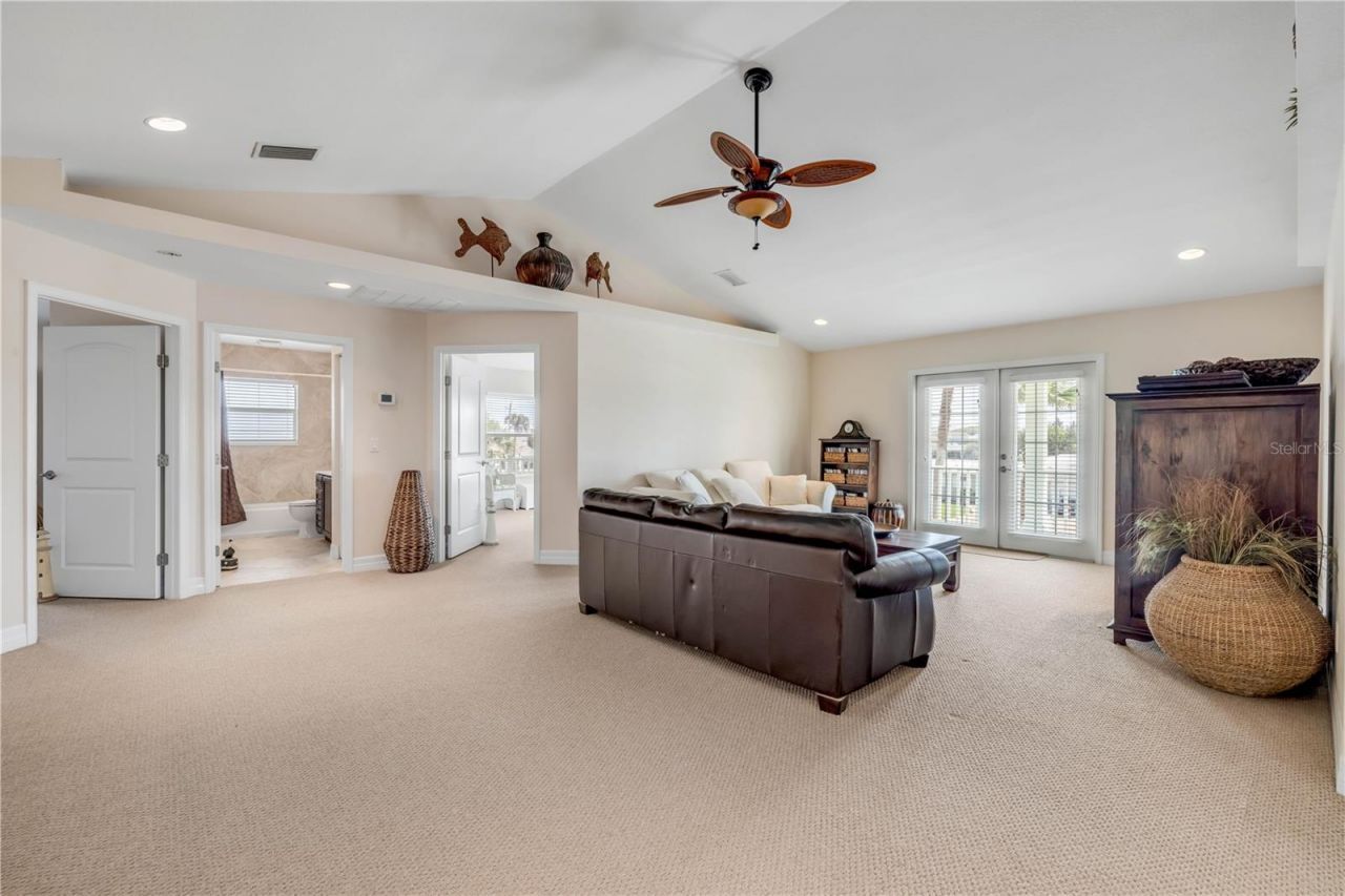 708 Ocean Avenue, New Smyrna Beach, FL 32169 Photo