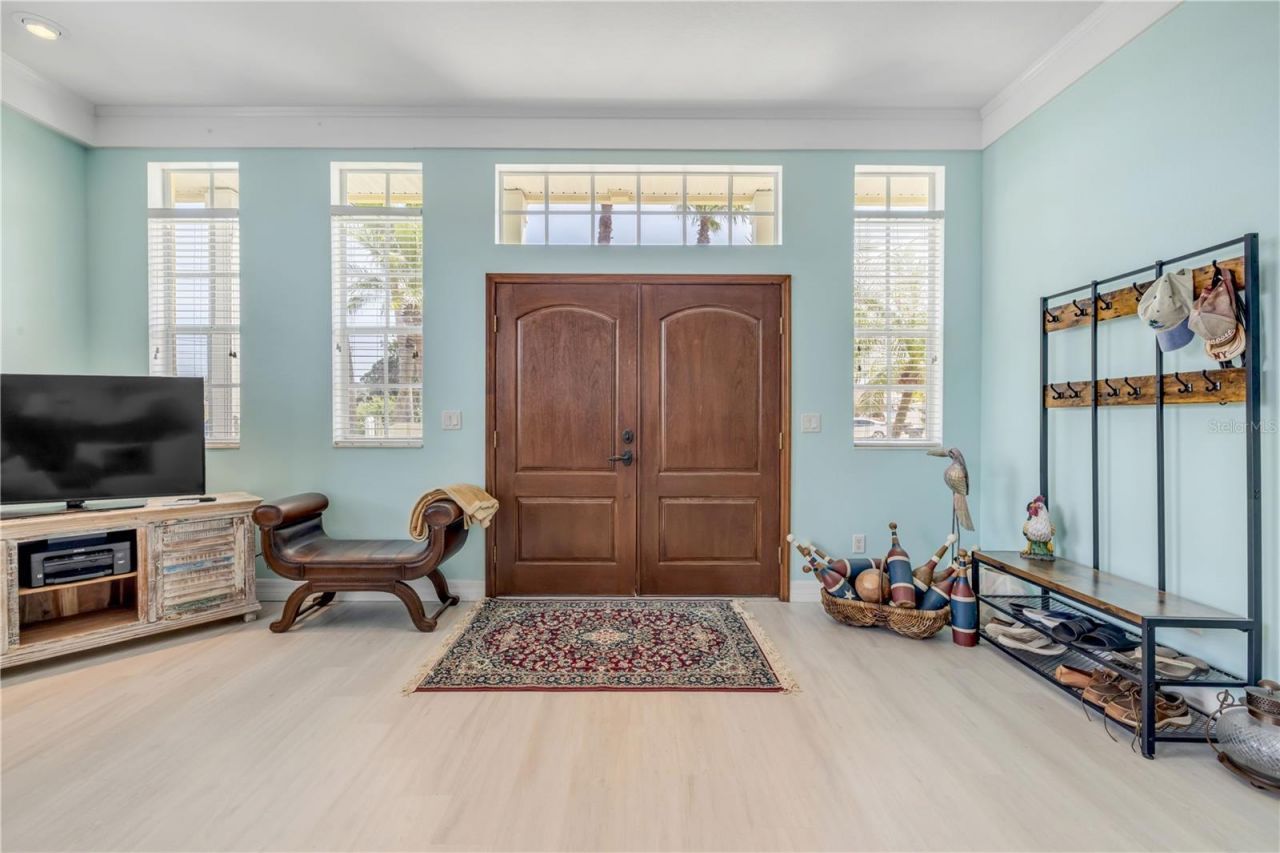 708 Ocean Avenue, New Smyrna Beach, FL 32169 Photo