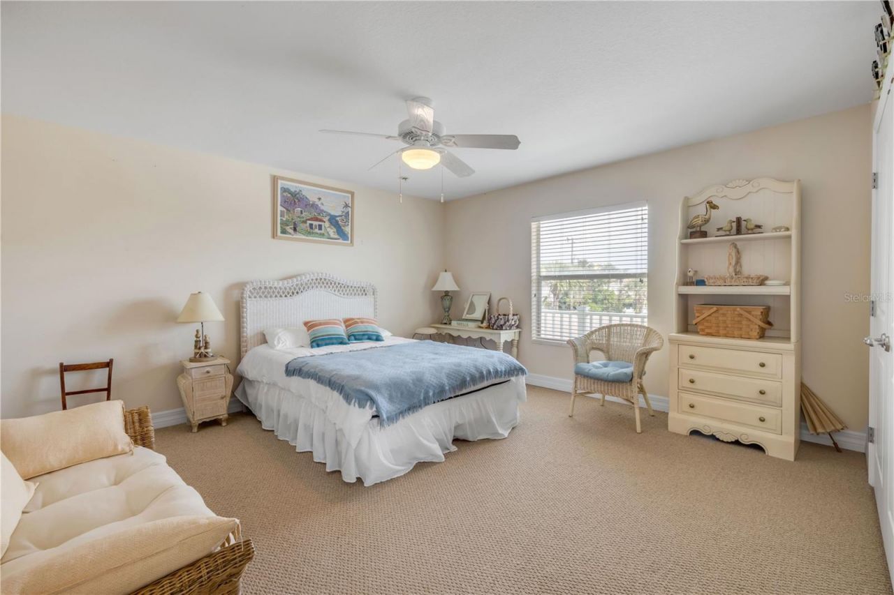 708 Ocean Avenue, New Smyrna Beach, FL 32169 Photo