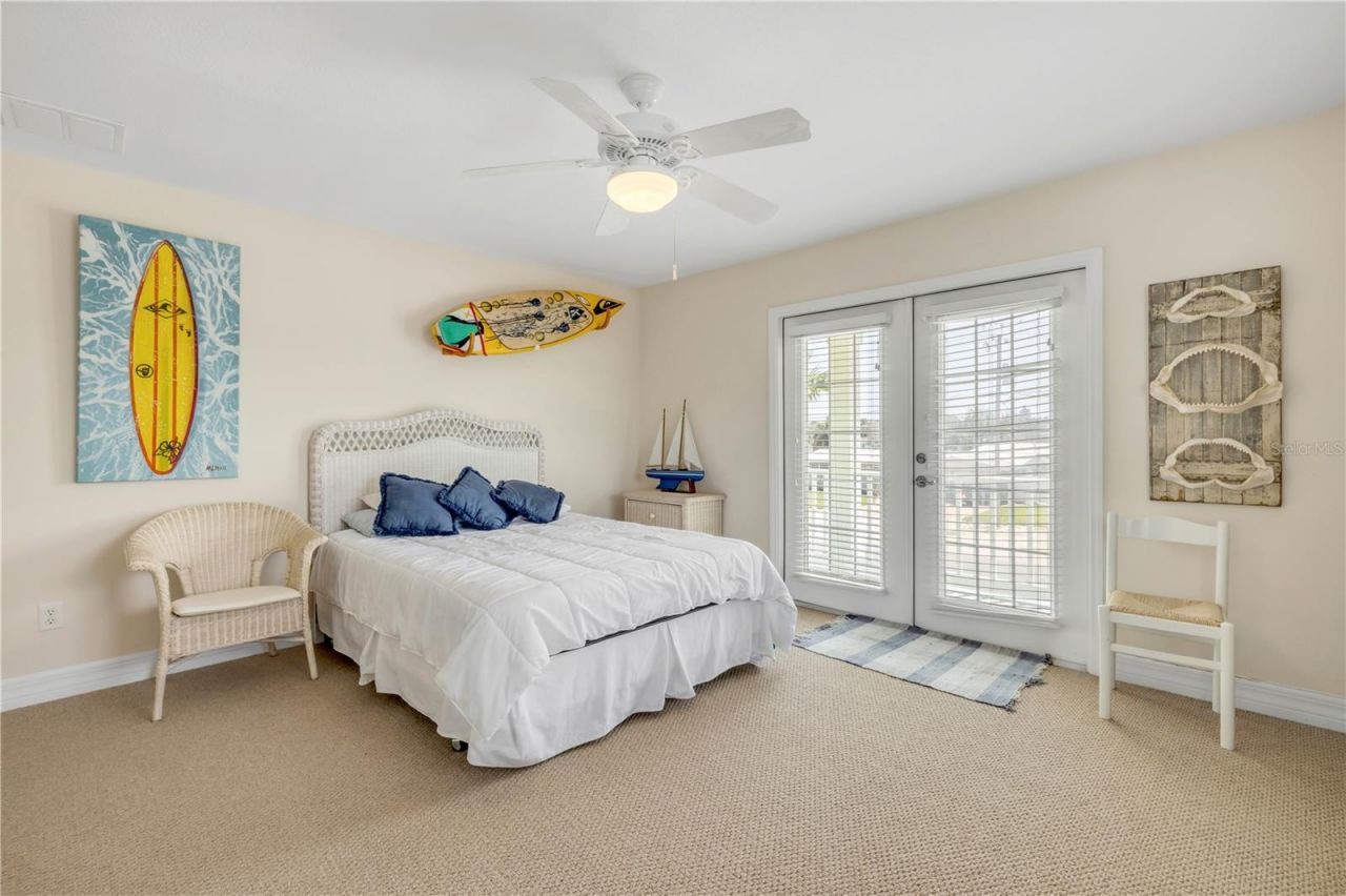 708 Ocean Avenue, New Smyrna Beach, FL 32169 Photo
