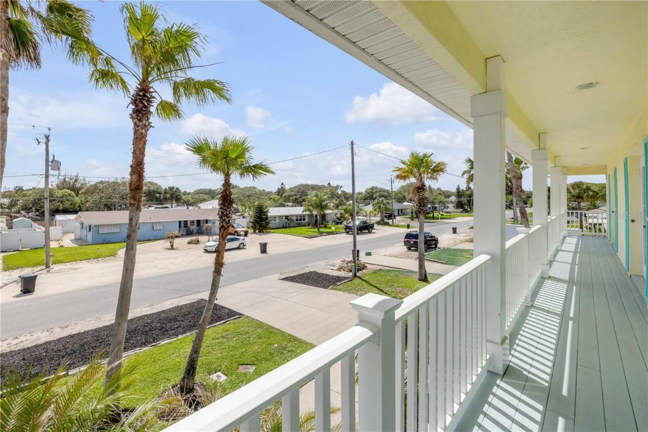 708 Ocean Avenue, New Smyrna Beach, FL 32169 Photo