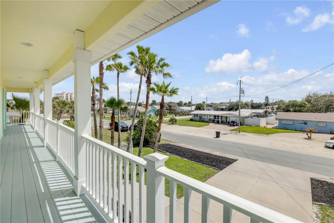 708 Ocean Avenue, New Smyrna Beach, FL 32169 Photo