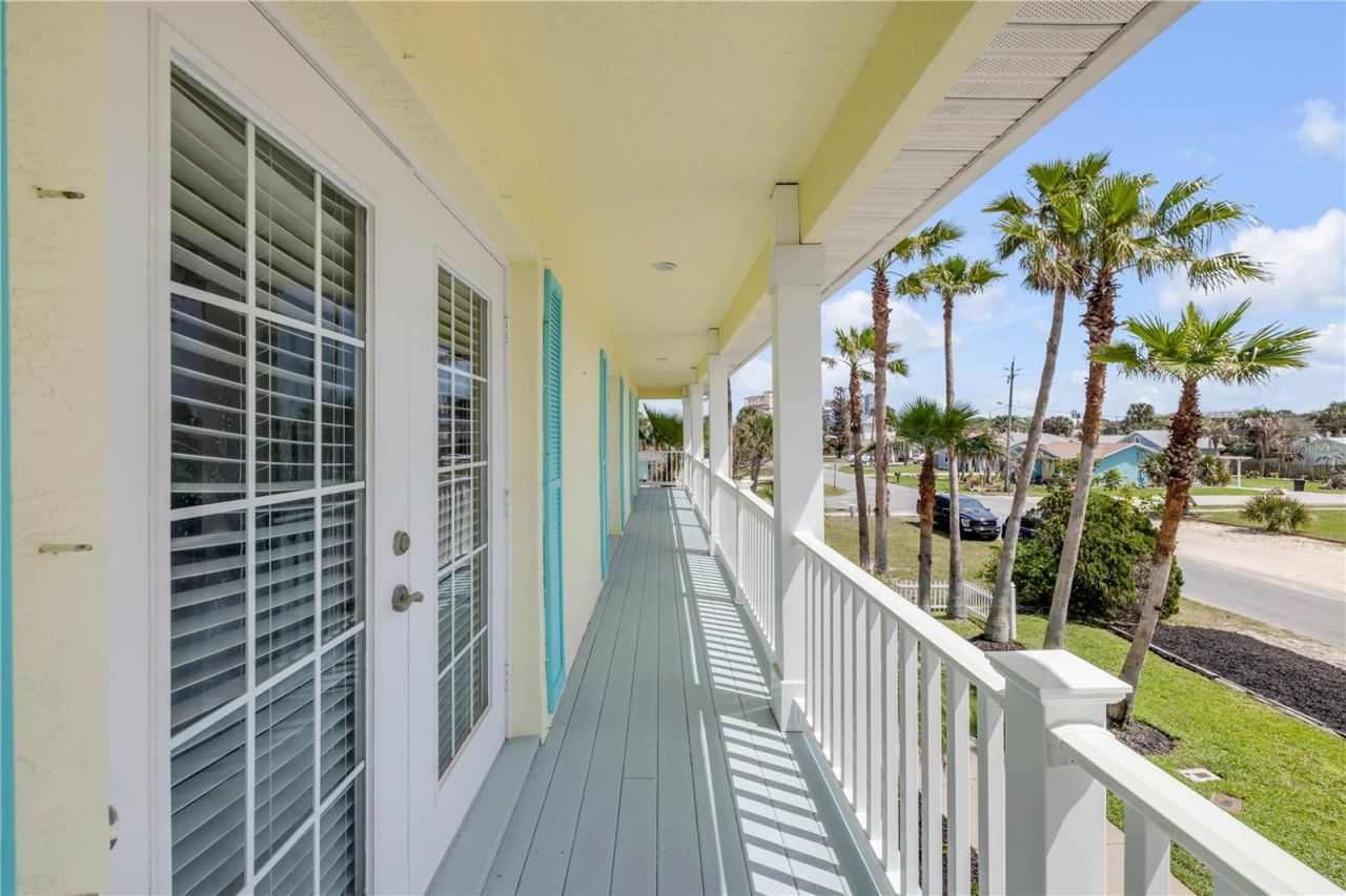 708 Ocean Avenue, New Smyrna Beach, FL 32169 Photo