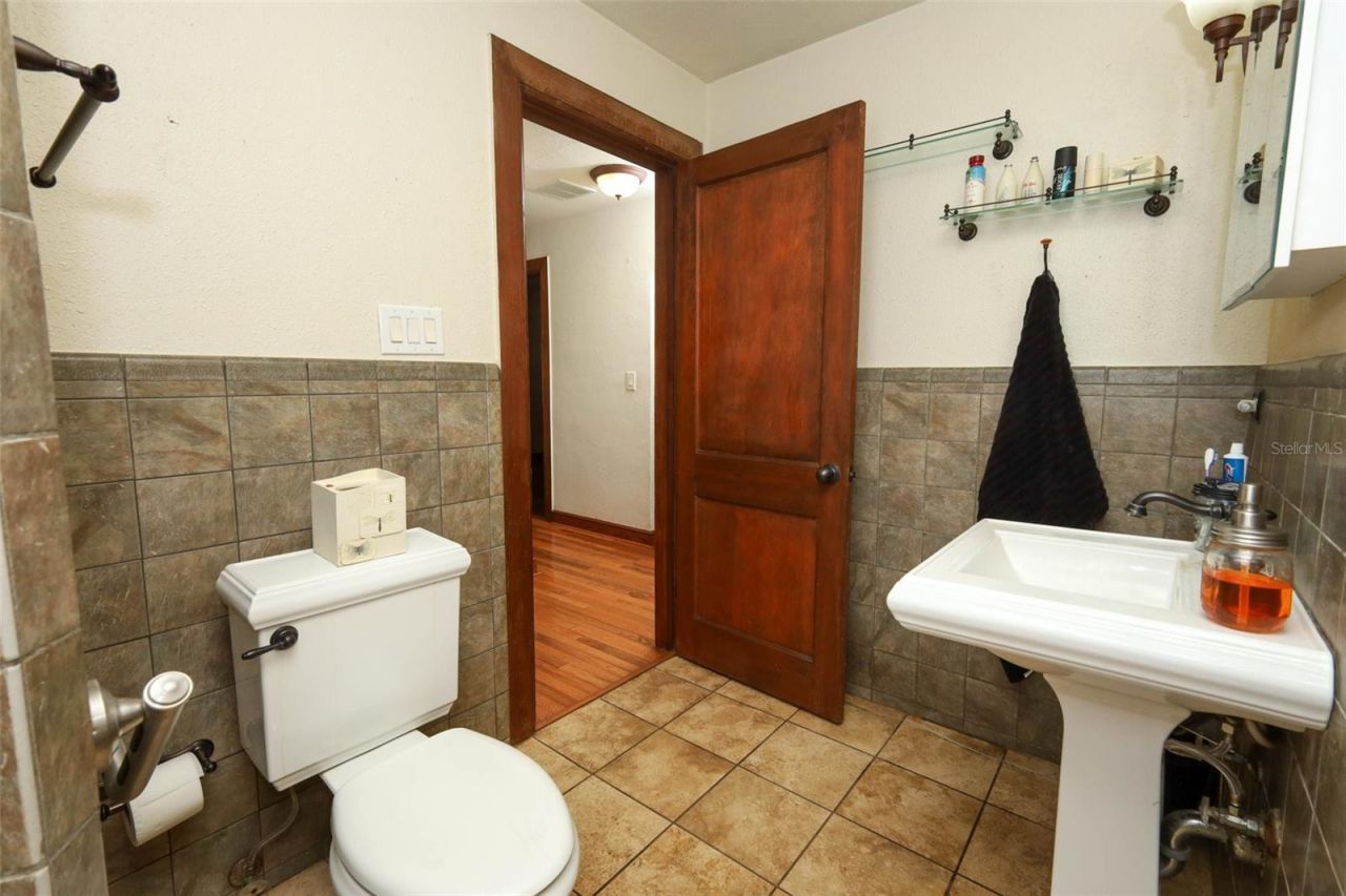 665 Lake Mills Road, Chuluota, FL 32766 Photo
