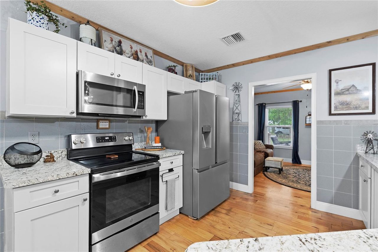 443 N High Street , Lake Helen, FL 32744 Photo