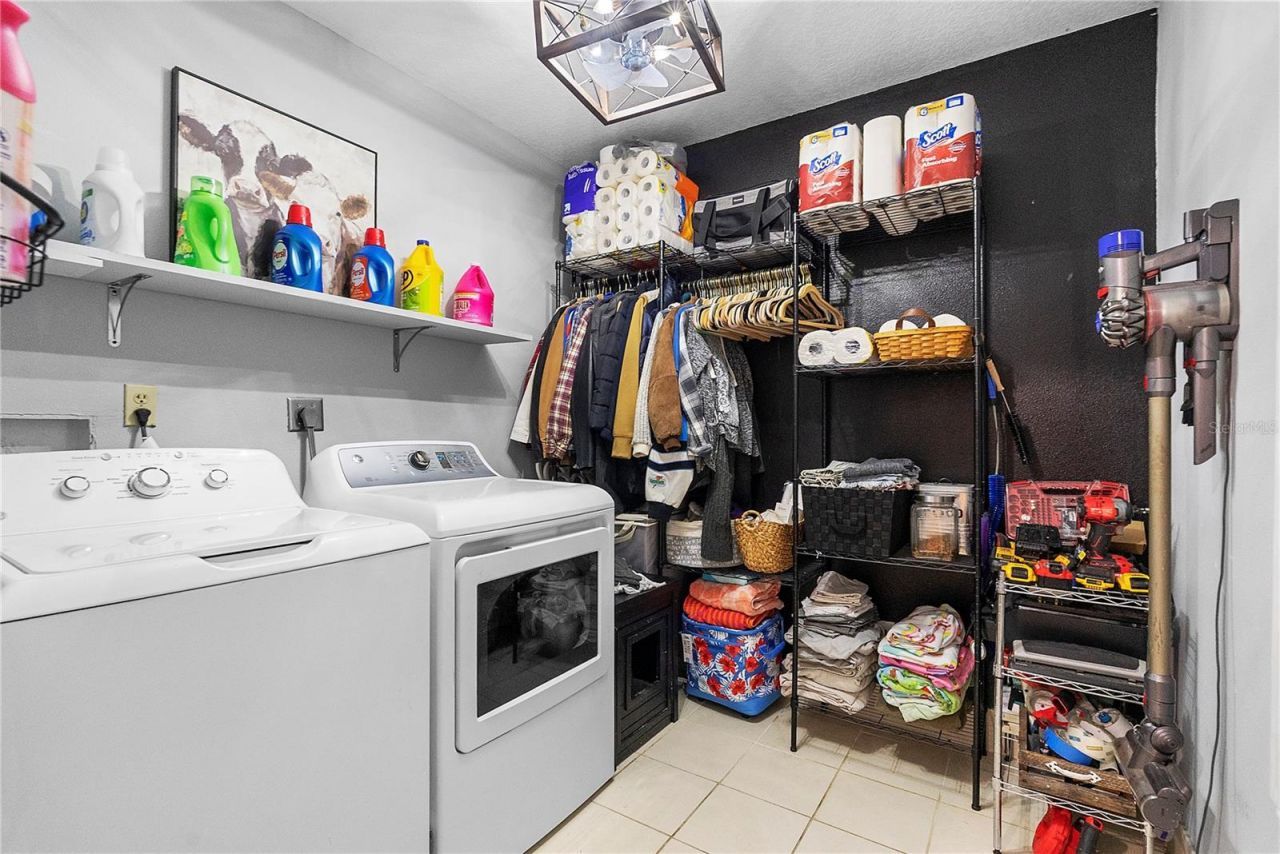 443 N High Street , Lake Helen, FL 32744 Photo