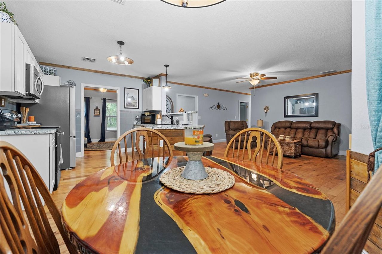 443 N High Street , Lake Helen, FL 32744 Photo