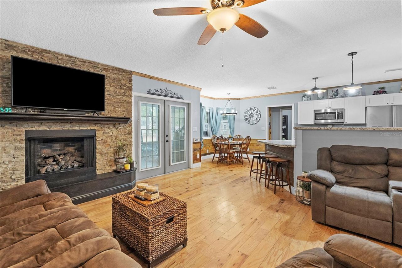 443 N High Street , Lake Helen, FL 32744 Photo