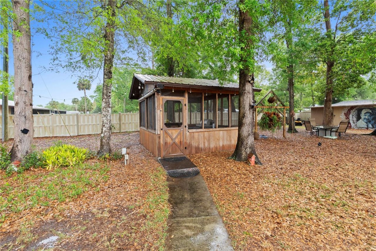 443 N High Street , Lake Helen, FL 32744 Photo