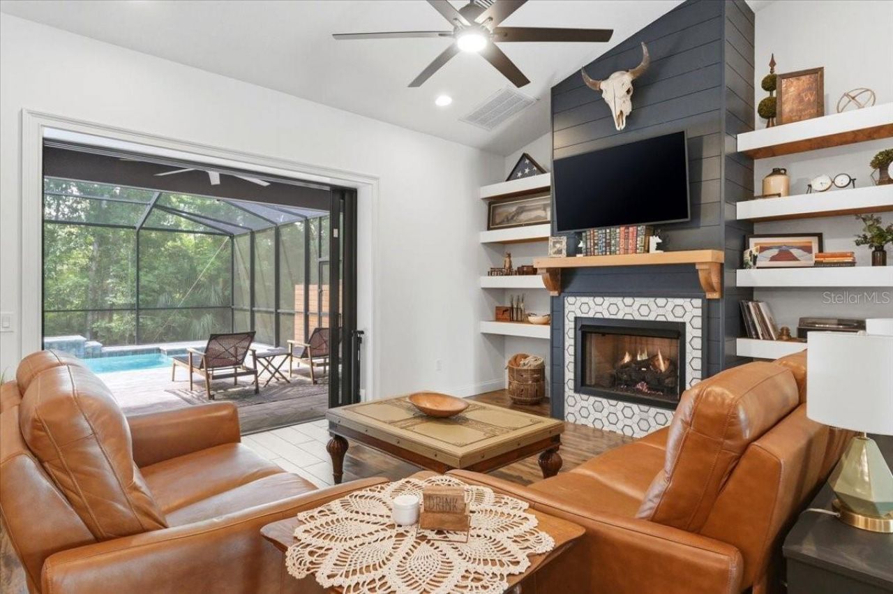 6422 Forestwood Drive W, Lakeland, FL 33811 Photo