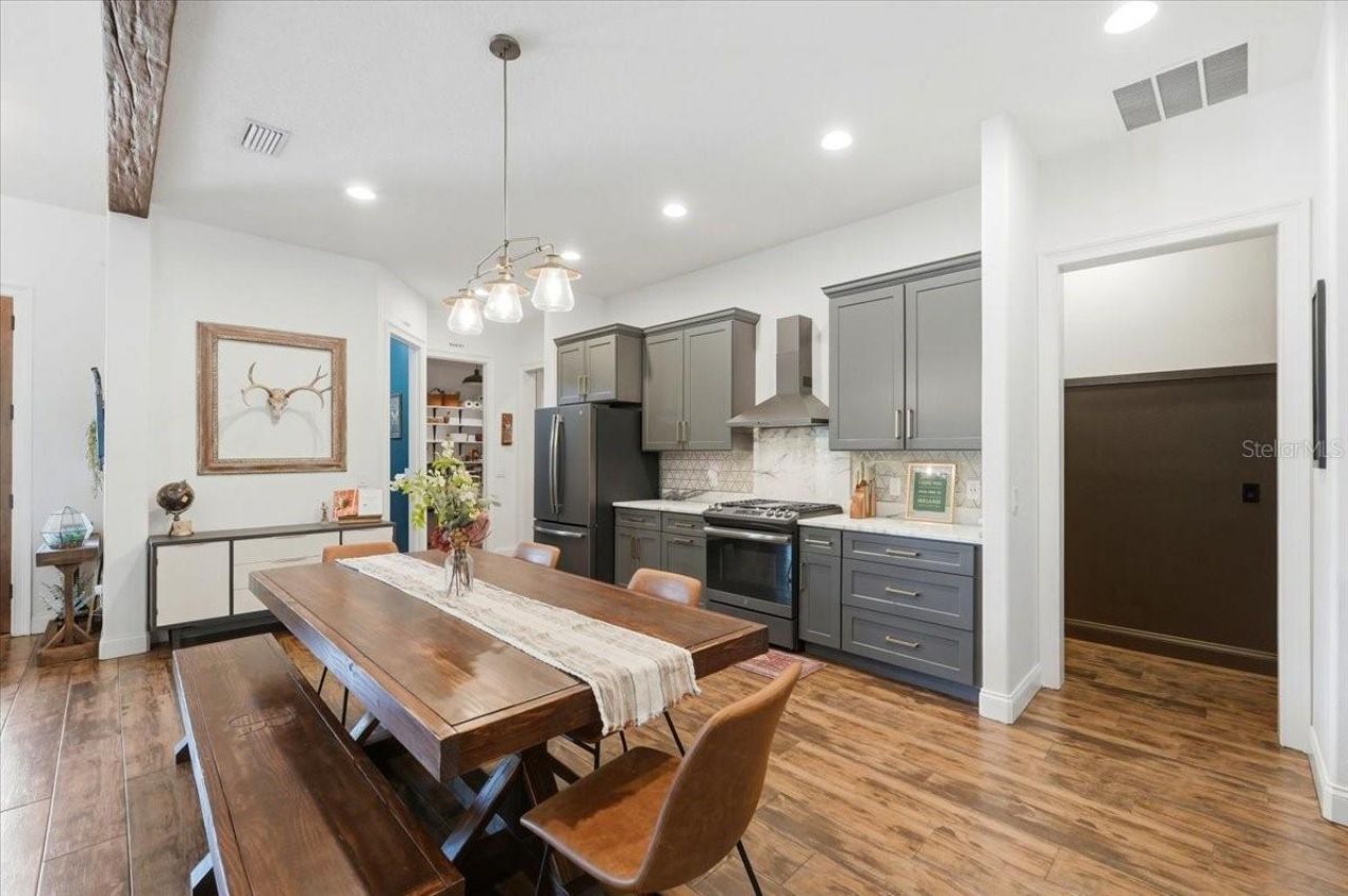 6422 Forestwood Drive W, Lakeland, FL 33811 Photo