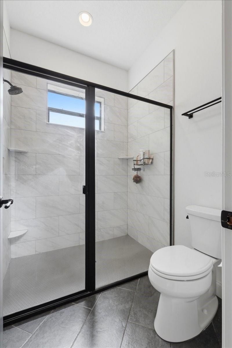 6422 Forestwood Drive W, Lakeland, FL 33811 Photo