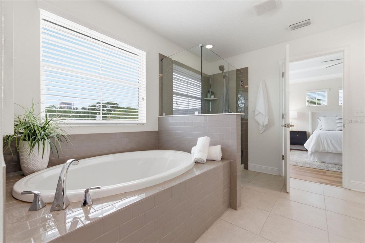 521 12th Avenue S, Saint Petersburg, FL 33701 Photo