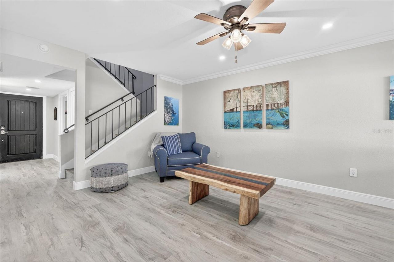 6747 Cape Hatteras Way Ne, Unit 3, Saint Petersburg, FL 33702 Photo