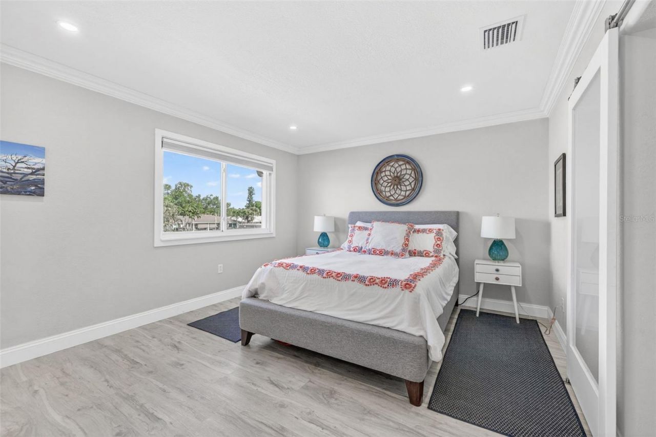 6747 Cape Hatteras Way Ne, Unit 3, Saint Petersburg, FL 33702 Photo