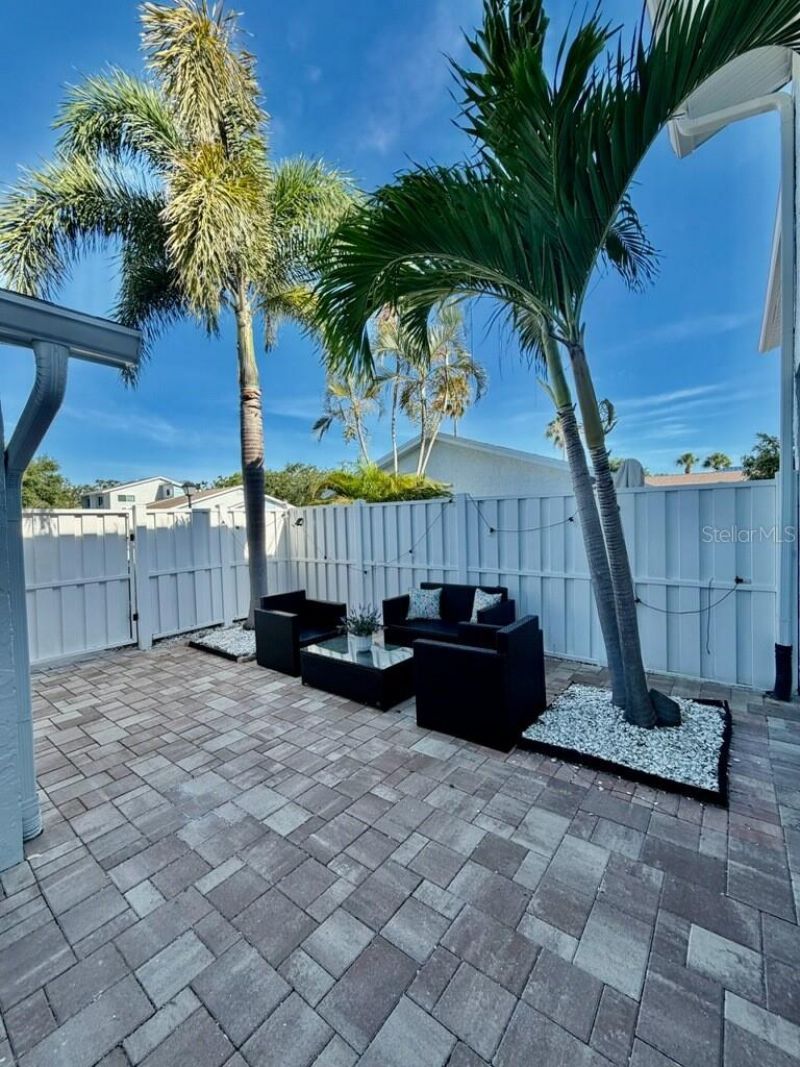 6747 Cape Hatteras Way Ne, Unit 3, Saint Petersburg, FL 33702 Photo
