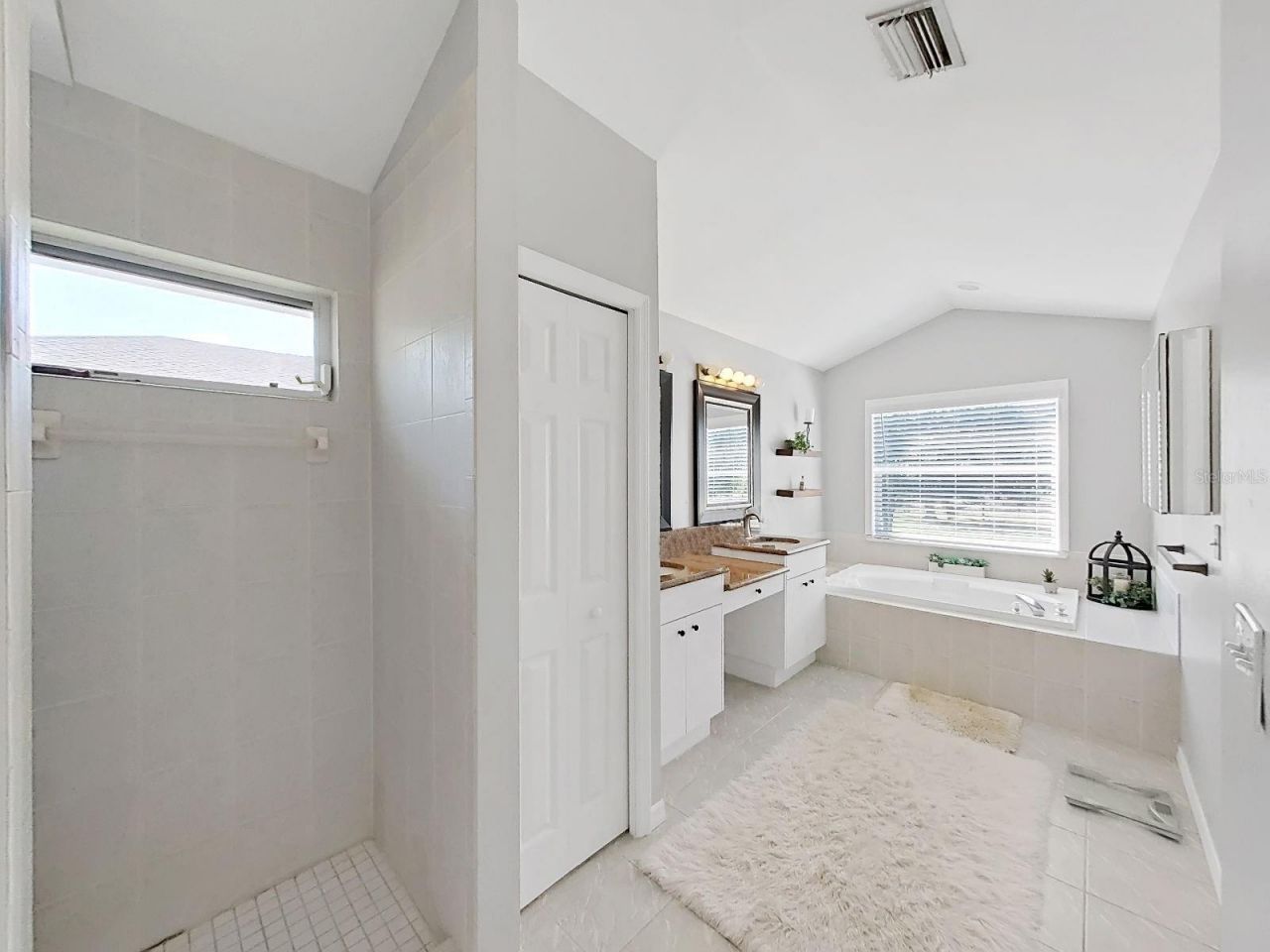 1083 Misty Hollow Lane , Tarpon Springs, FL 34688 Photo