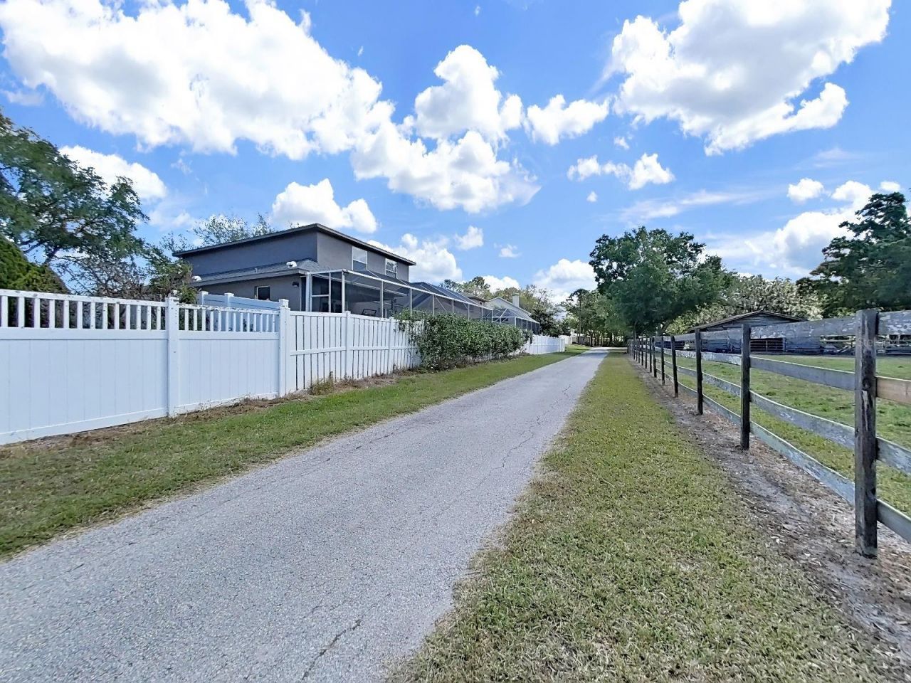 1083 Misty Hollow Lane , Tarpon Springs, FL 34688 Photo