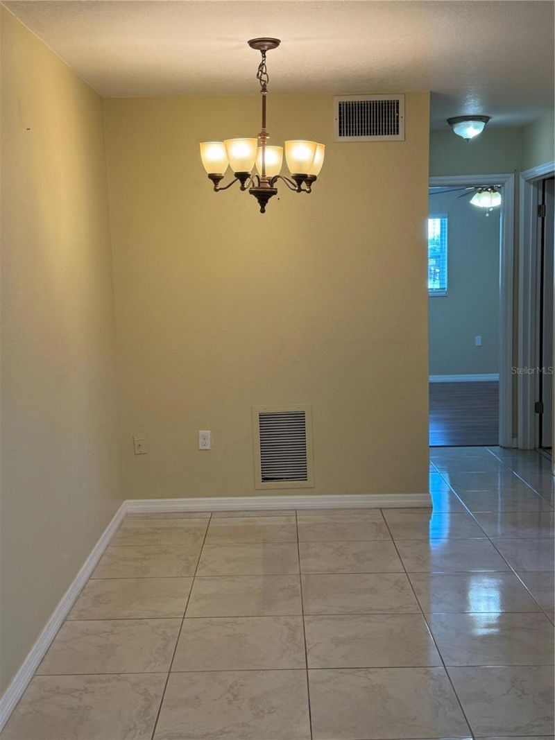 350 79th Avenue N, Unit 330, Saint Petersburg, FL 33702 Photo