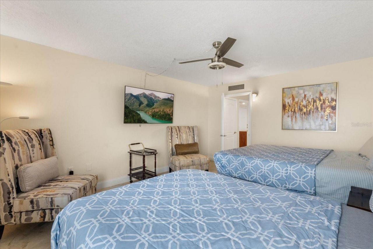 450 S Gulfview Boulevard, Unit 802, Clearwater Beach, FL 33767 Photo