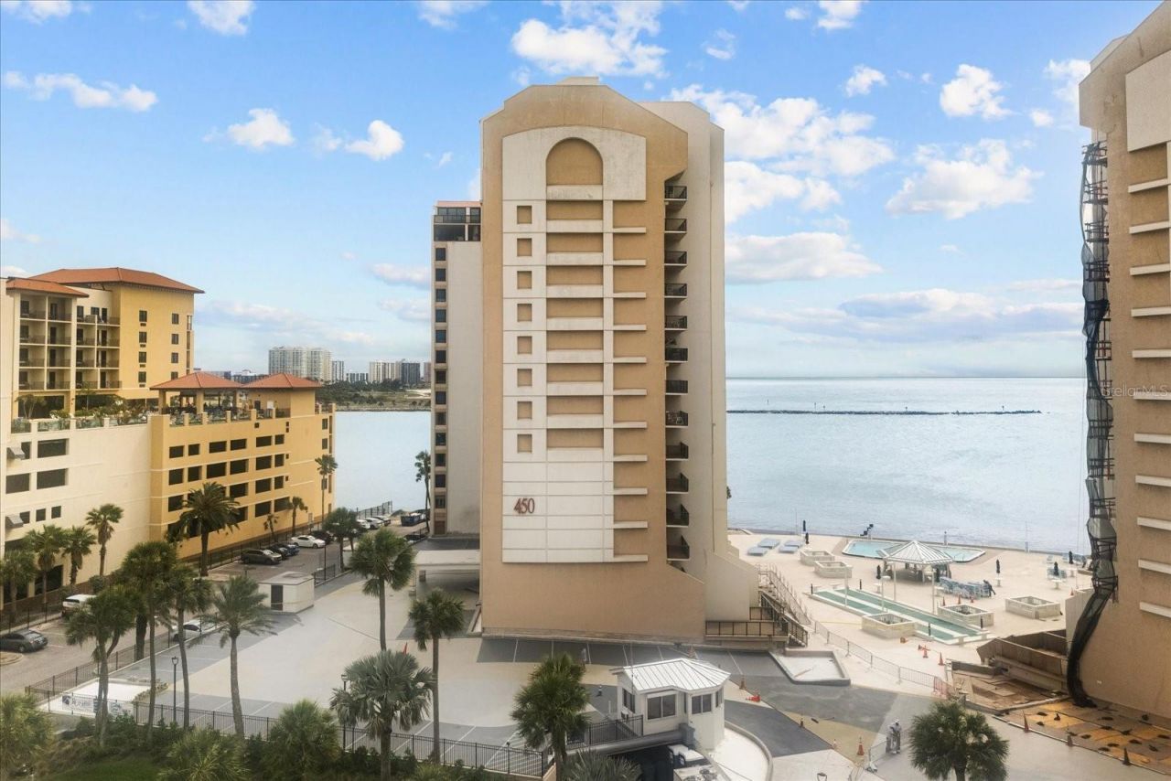 450 S Gulfview Boulevard, Unit 802, Clearwater Beach, FL 33767 Photo