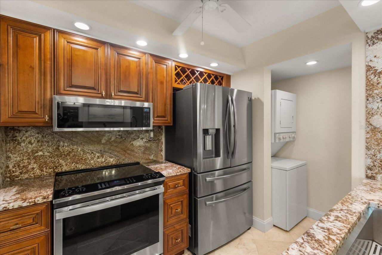 450 S Gulfview Boulevard, Unit 802, Clearwater Beach, FL 33767 Photo