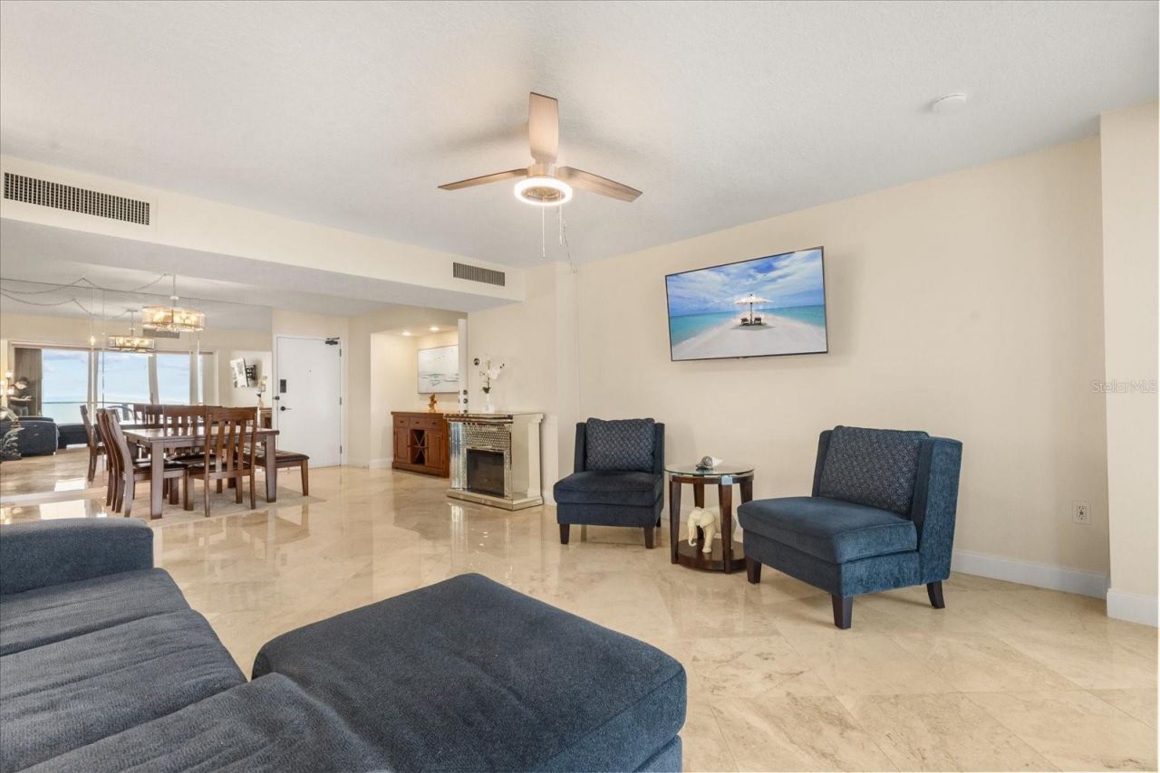 450 S Gulfview Boulevard, Unit 802, Clearwater Beach, FL 33767 Photo