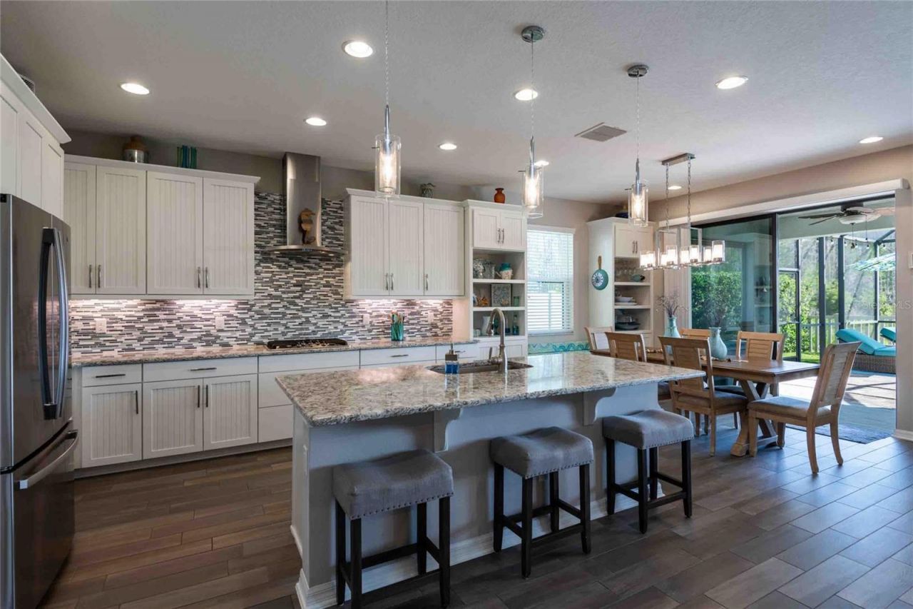 8306 Bluevine Sky Drive, Land O Lakes, FL 34637 Photo