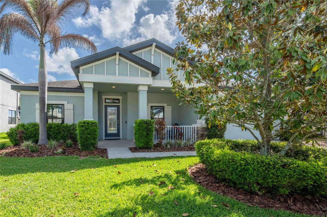 8306 Bluevine Sky Drive, Land O Lakes, FL 34637 Photo