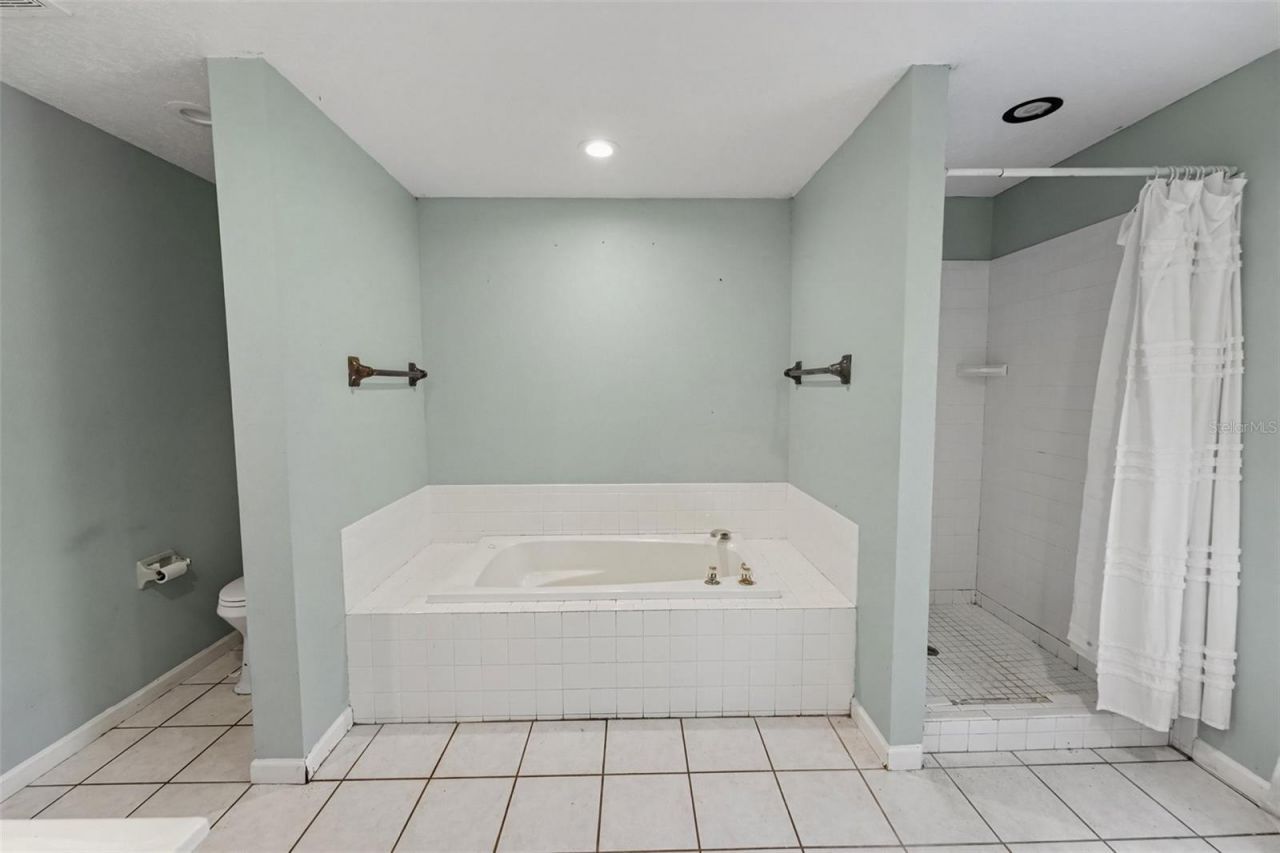 1740 Bayshore Drive, Terra Ceia, FL 34250 Photo