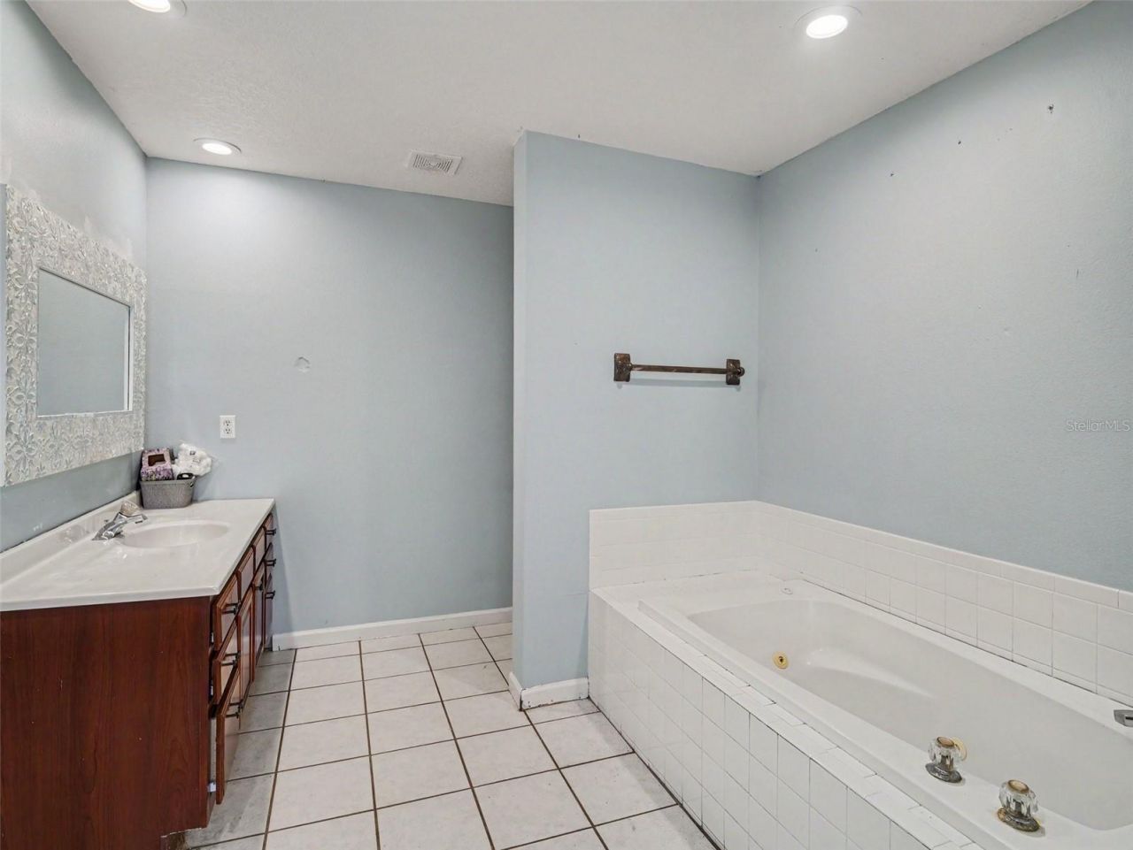 1740 Bayshore Drive, Terra Ceia, FL 34250 Photo