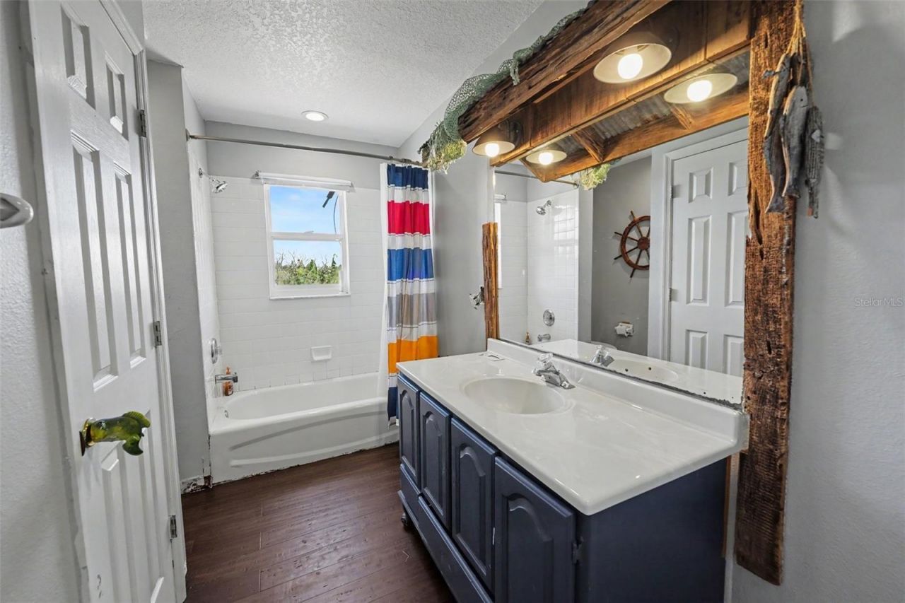 1740 Bayshore Drive, Terra Ceia, FL 34250 Photo