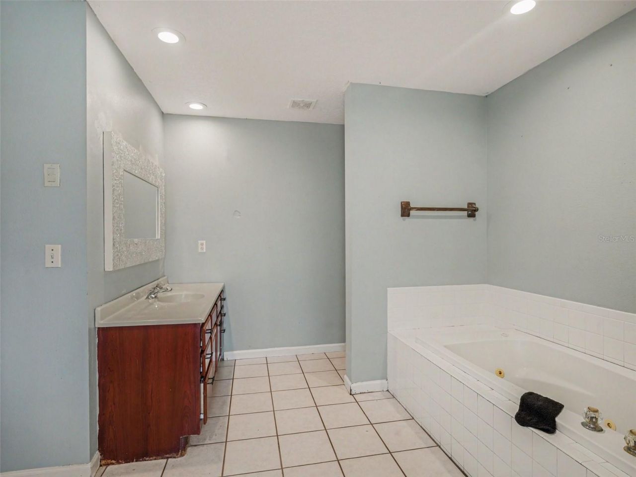 1740 Bayshore Drive, Terra Ceia, FL 34250 Photo